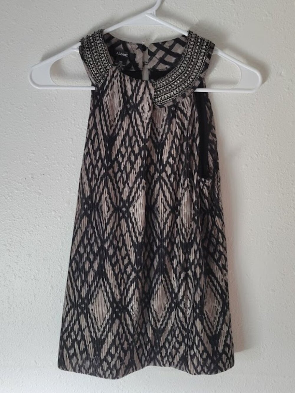 Alfani Petite XS Sleeveless Printed Blouse Black Beige Keyhole Back Top